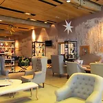 乌克公寓酒店 酒店