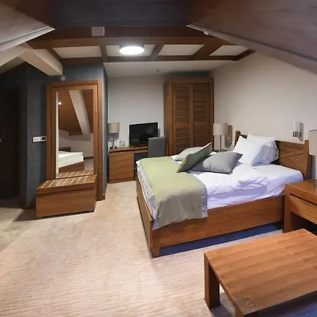 Vucko Hotel 4*