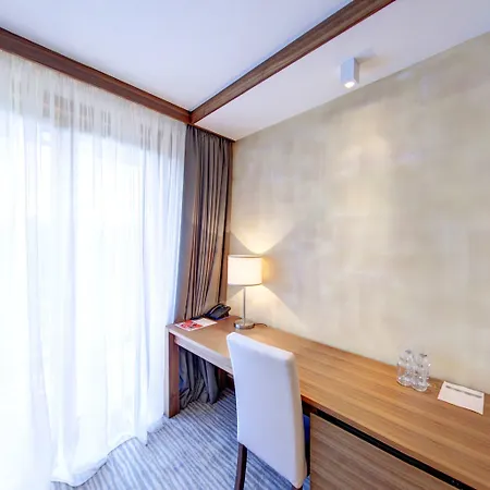 Vucko Hotel 4*