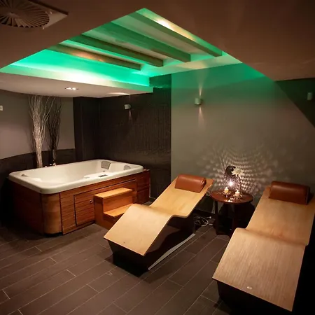 Vucko Hotel 4*